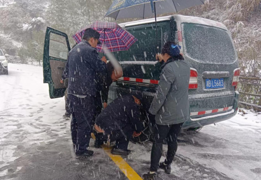 湖南受寒潮暴雪影响,邮政快递业全力保畅通及消费者需知