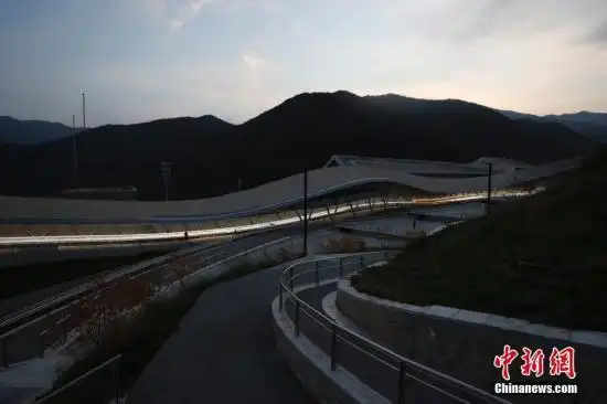 冬奥百问:从1924年起,历届冬奥会都有啥冷门项目?