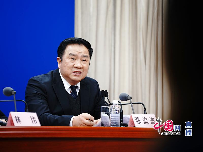 国务院联防联控机制发布会谈收发快递疫情传播风险及防范